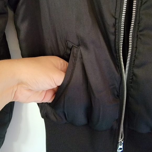 H&M DIVIDED Black Bomber Jacket Size 4 - Picture 4 of 9